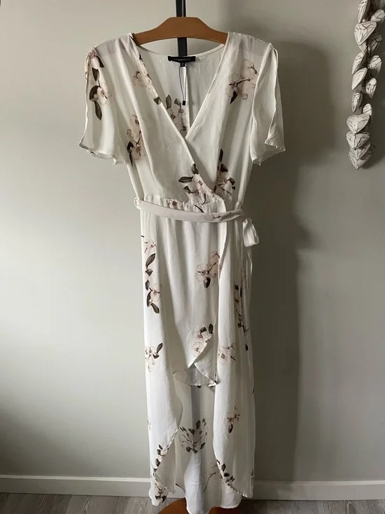 Dynamite Wrap Style Orchid Floral Maxi Dress Belted Long Split Flutter Sleeve - Picture 2 of 8